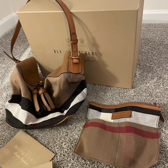 Authentic Burberry hobo bag - Picture 9 of 12